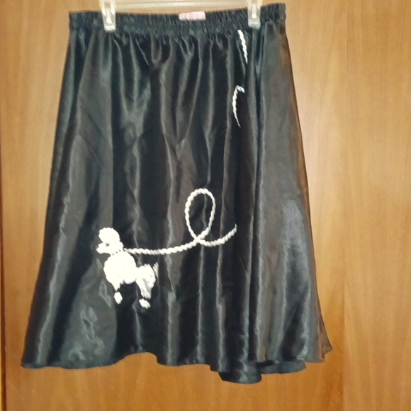 3 BIG NOTES Black Costume Poodle Skirt Size Large - Picture 1 of 4